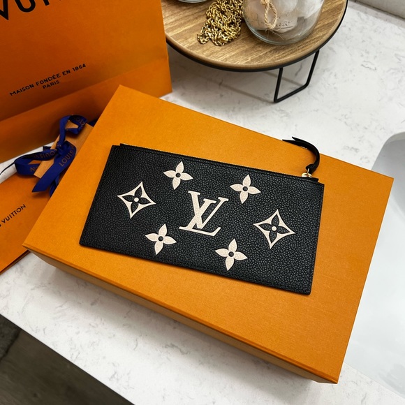 Louis Vuitton card holder and mini pouch. brand new , real leather. - Picture 3 of 4